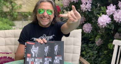 Heavy Metal B(r)ands – MARKETING und MUSIK Heavy Metal B(r)ands – MARKETING und MUSIK