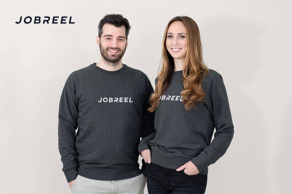 SAATKORN HR STARTUP jobreel_portfolio_reveal